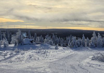 Ukkohallan huipulla